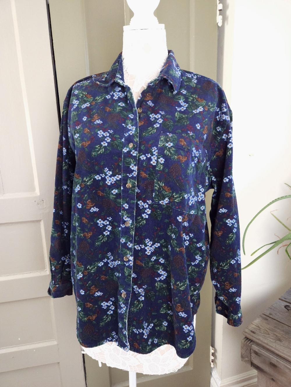 Northern Reflections Vintage Navy Blue Autumn Corduroy Shirt Women’s M